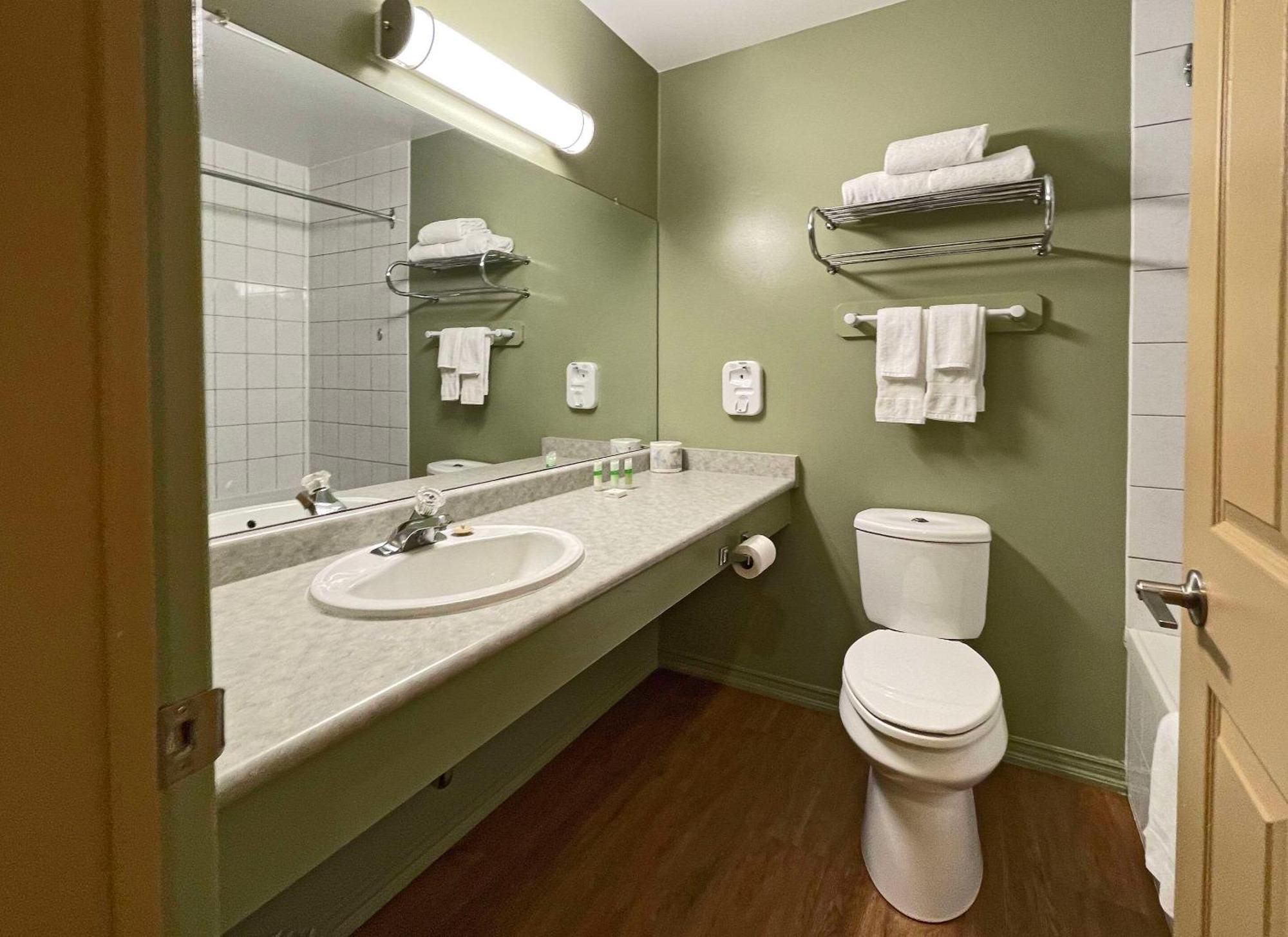 The Grand Tappattoo Resort, Ascend Hotel Collection Otter Lake Luaran gambar