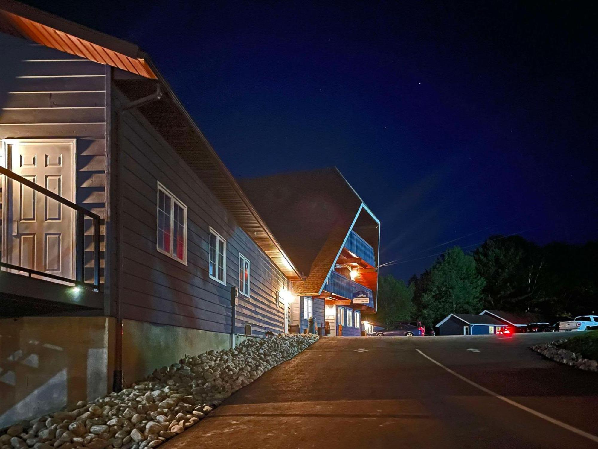 The Grand Tappattoo Resort, Ascend Hotel Collection Otter Lake Luaran gambar